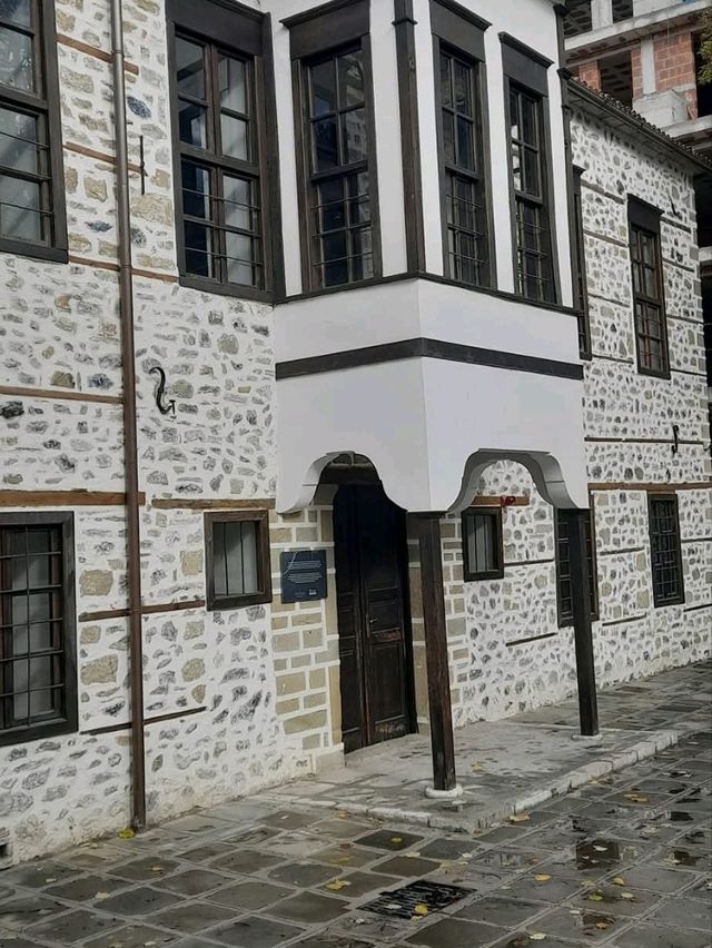 Top Attractions in Korçë, Albania for a Day Trip 🏛️🌄🍺
