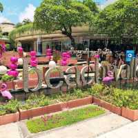 🇮🇩 Бали: пляж Кута - отличное место для серфинга.