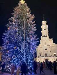 Kaunas Christmas Spirit: Golden Art Deco Glow