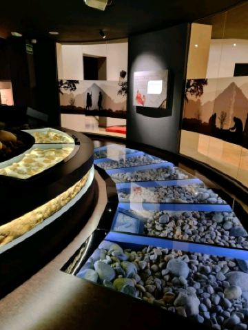 坎塔布里亞考古奧秘探索之旅🔍