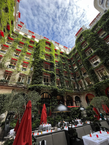 Hotel Plaza Athénée Paris. | Trip.com Paris