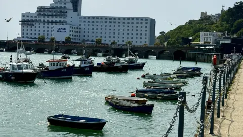 ศิลปะ ของอร่อย และลมทะเล: ทริป One Day Trip สุดฟินที่ฟอล์กสโตน (Folkestone) — traveler post in Folkestone