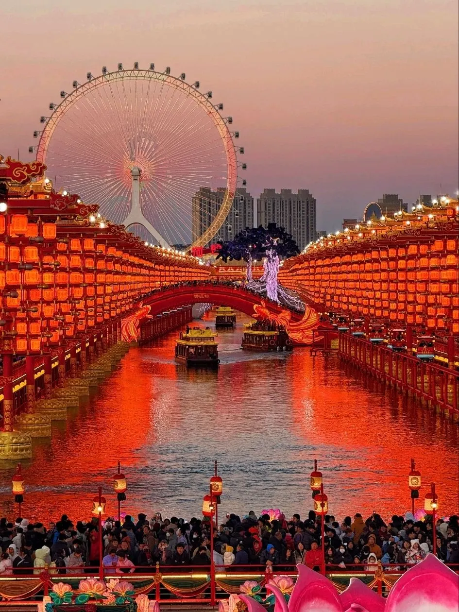 Hetou Old Street in Tangshan: Immersing in the Era of the Great T.