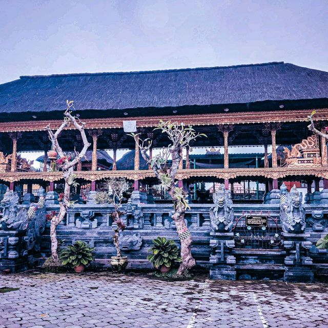 Temple Hopping In Bali!