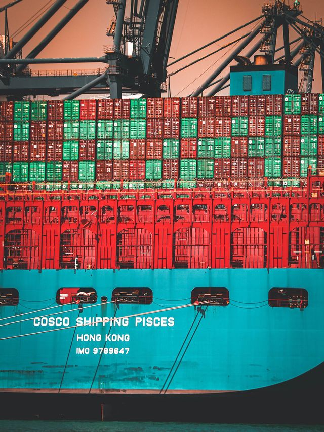 Worlds BUSIEST container port in Hong Kong