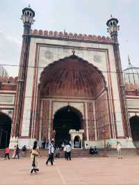 The Largest Mosque in India - JAMA MASJID 🇮🇳