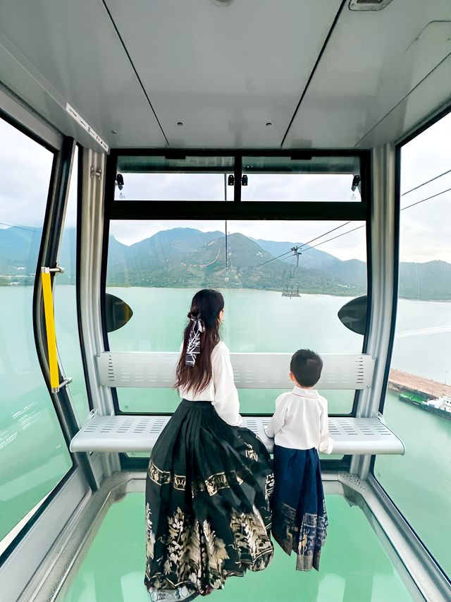 OMG在香港坐全景纜車跨越山海真的美哭了