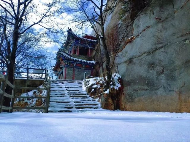 沒有看過雞峰山落雪景色，怎能算是完美的冬天呢