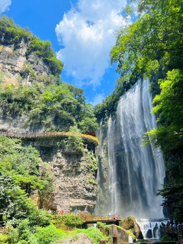 三峽大瀑布，風景很治癒，拍照很美