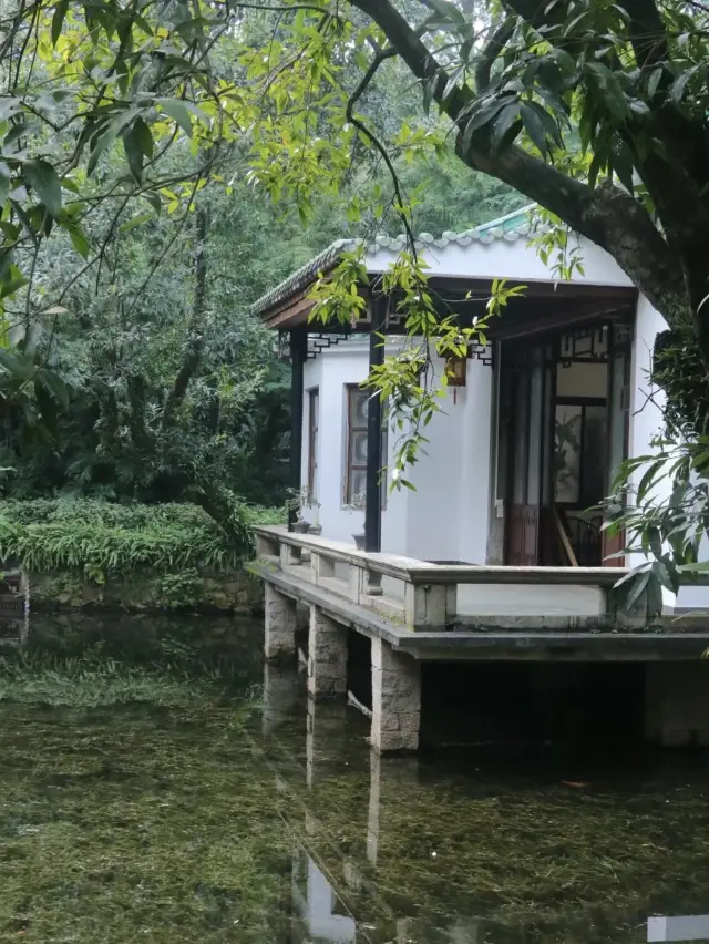 This is not a Suzhou garden | It's the Lanpu Park in Guangzhou