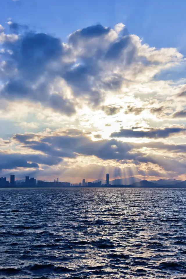 Shenzhen, truly beautiful from dawn to dusk