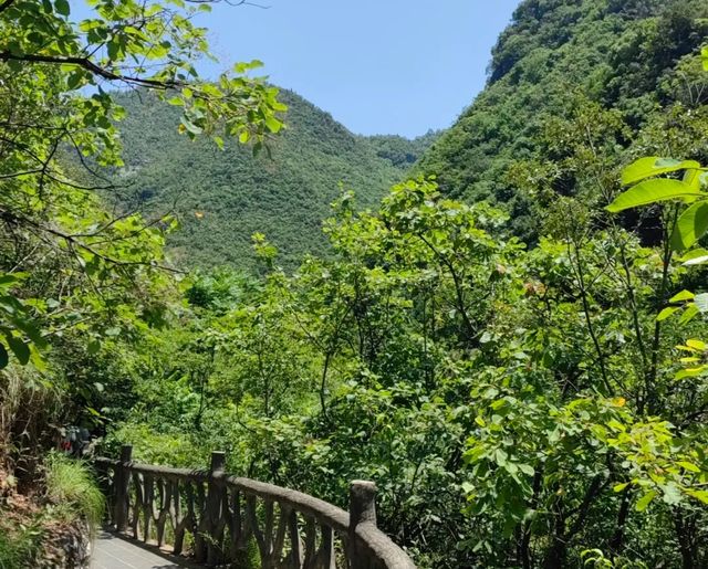 歷經「鄂西北的九塞溝」—覺得人間值得