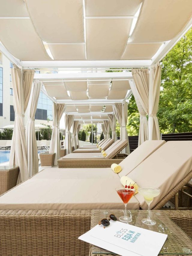 🌟 Sochi's Finest: Luxe Stays & Views! 🌴🏨