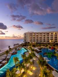 🌴 Cancun Bliss: Hilton's All-Inclusive Paradise 🍹
