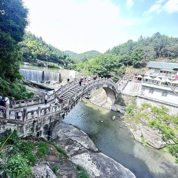 鯉湖飛瀑天下奇，九鯉湖等你來探祕～