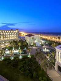 🌊🏨 Valencia's Seaside Gem: Las Arenas Balneario Resort 🌴