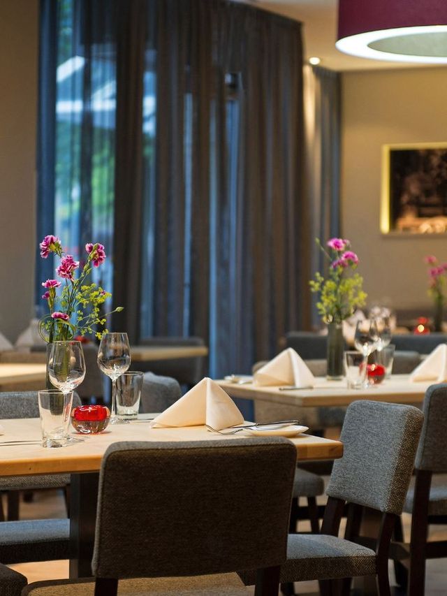 🌟 Munich Must-Stay: Pullman's Perfect Balance! 🏨✨