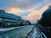 索契滑雪之旅｜玫瑰莊園高山滑雪中心全攻略，冬季樂趣無限。