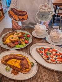 中山一日遊 City eat 指南！！好吃好拍！！ 第一站：早餐去 solo 吃個 brunch，中山網紅老店。