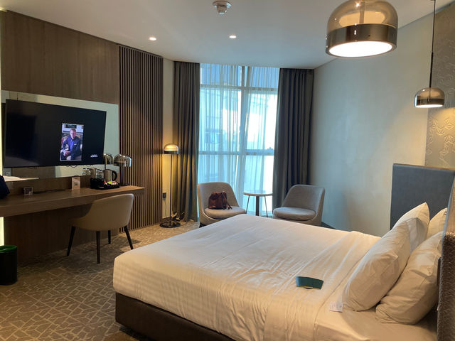 迪拜阿爾巴沙萬怡酒店