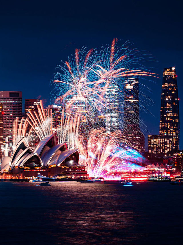 Comprehensive Guide to Darling Harbour Fireworks Show in Sydney