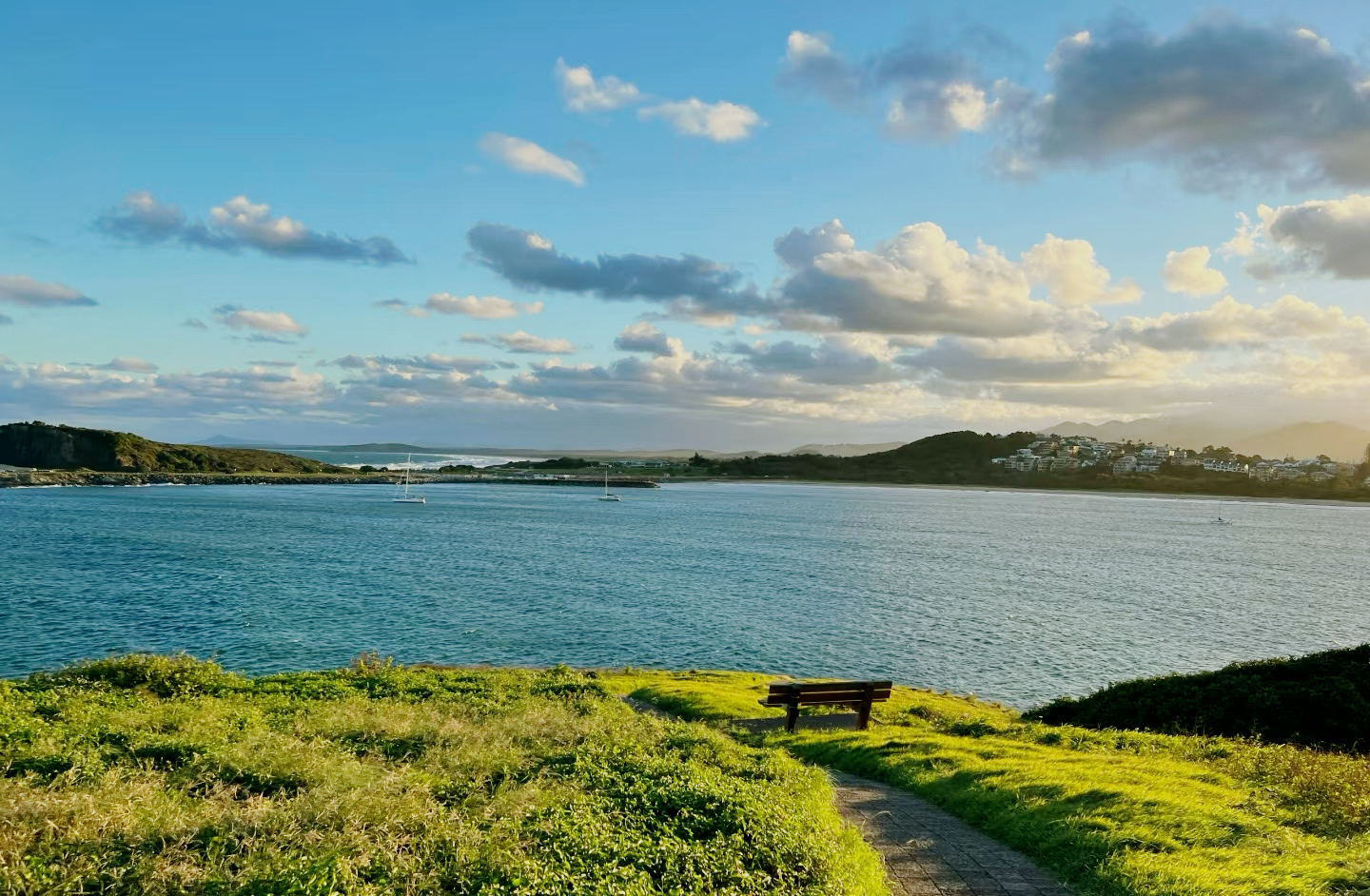 Coffs Harbour, Australia: A dream journey awaits you as the sea and sky merge into one