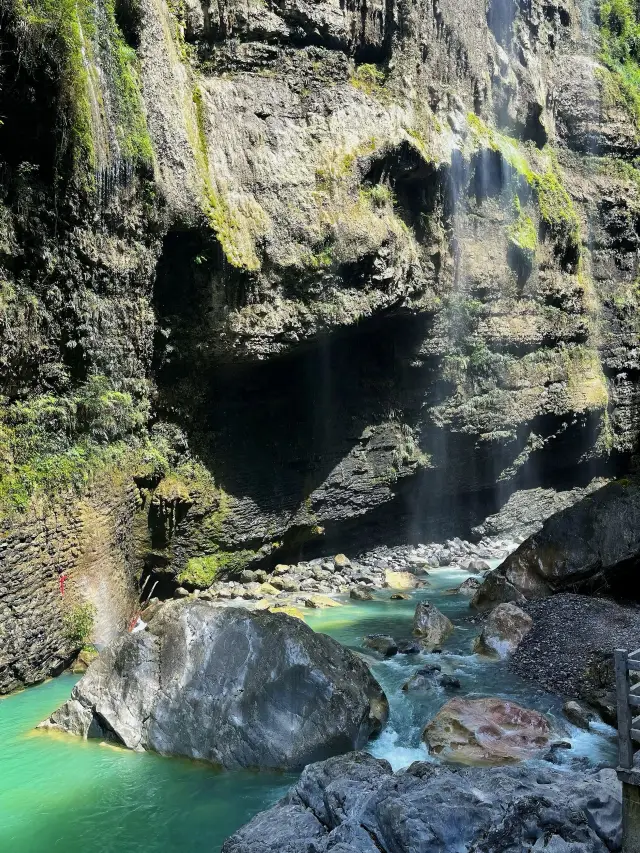 엔시 투자족 및 먀오족 자치주 5일 | 여행 가이드