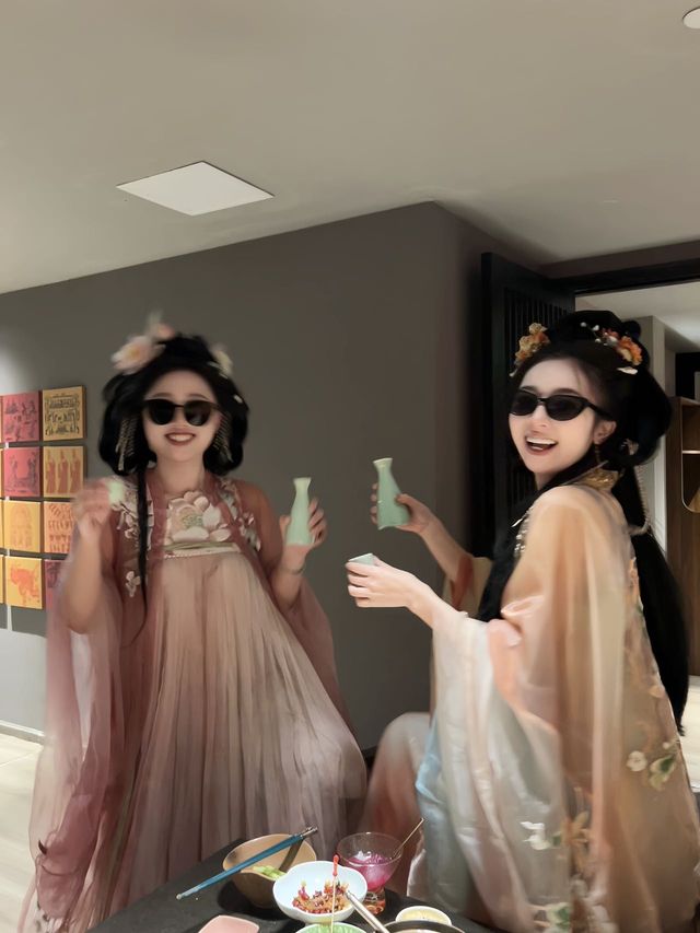和閨蜜赴一場千年之約