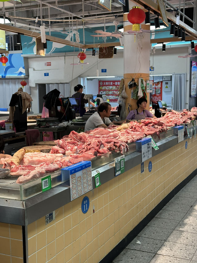 🎣🎣Market N1: Sanya’s Vibrant Fresh Produce Paradise* 🍍  