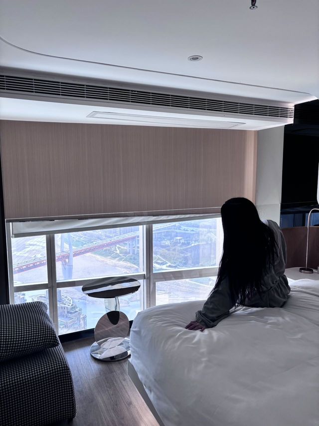 高空江景一絕！重慶英迪逊高空酒店超值打卡