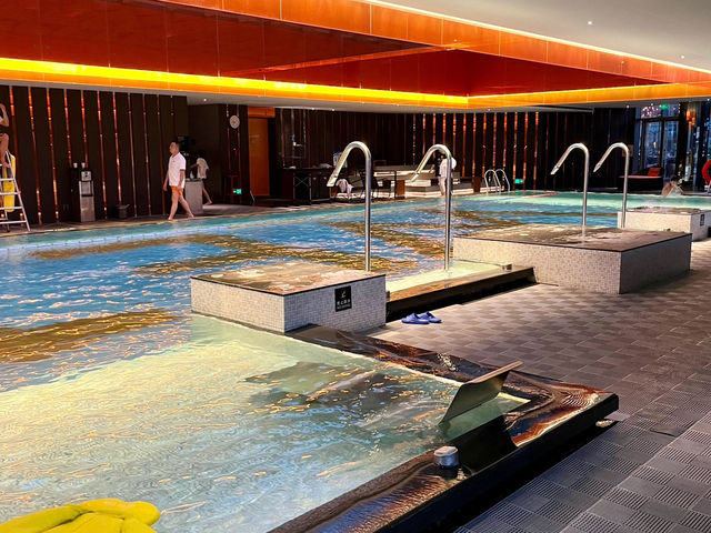 上海外灘W酒店游泳體驗記🏊‍♀️