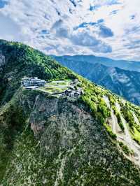 住進雲端！四姑娘山·天空之城懸崖酒店靚到窒息！