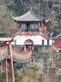 夏天的成都等地，風景美得令人窒息，絕對值得一遊！