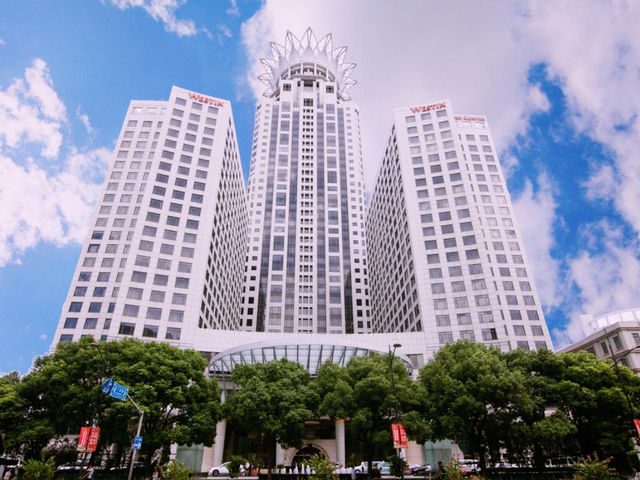 魔都奢華體驗】上海威斯汀大飯店:浦江之畔的五星級逸居** 魔都奢華體驗】上海威斯汀大飯店:浦江之畔的五星級逸居**