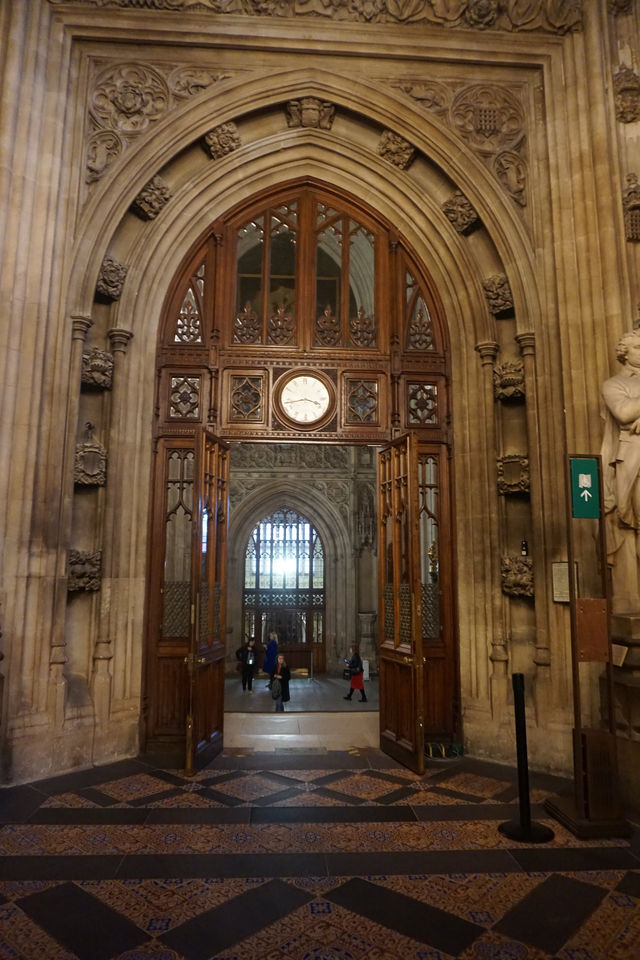 Exploring the Iconic Houses of Parliament
