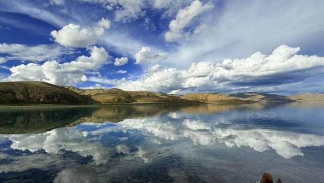 羊卓雍錯和納木錯哪個更值得去？大家來分辨哪個羊湖哪個納木錯？