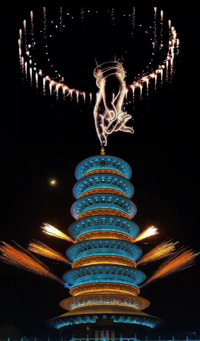 婺源神仙民宿！月亮灣對面的治癒小天地   來婺源住對地方太加分✨ 凡塵民宿的地理位置絕了，對面就是月