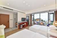 堂安侗寨這家觀景民宿直接把「住進風景裡」