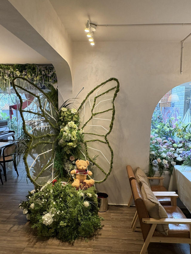 長沙絕美雪屋餐廳冰淇淋瀑布多士浪漫值爆表 長沙絕美雪屋餐廳冰淇淋瀑布多士浪漫值爆表