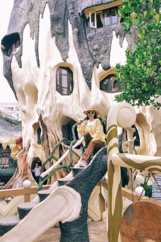 달랏 크레이지 하우스｜정말 사람을 ‘이상하게’ 찍히게 하지만 사진이 너무 잘 나와요