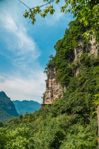 一個人嚟爬咗座山，成個人都俾治癒咗