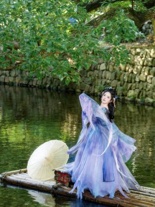 この竹いかだブランコの漢服写真のために、早起きした甲斐があった