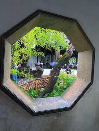 Suzhou | A garden capturing the landscape, a temple soothing the soul