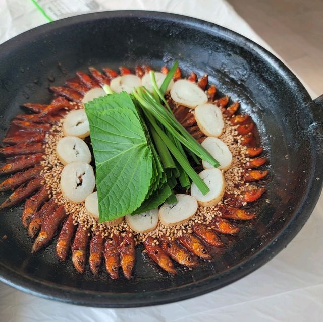 뜨끈한 어죽과 도리뱅뱅이를 맛보며 실내데이트 하기 좋은 무주어죽