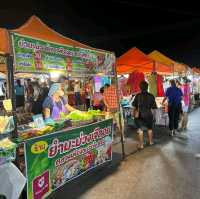 เดินเล่นเพลิน ๆ  @ ถนนคนเดินสถานีรถไฟตรัง