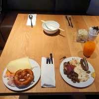 Steigenberger Hotel Munich with Nice Breakfast