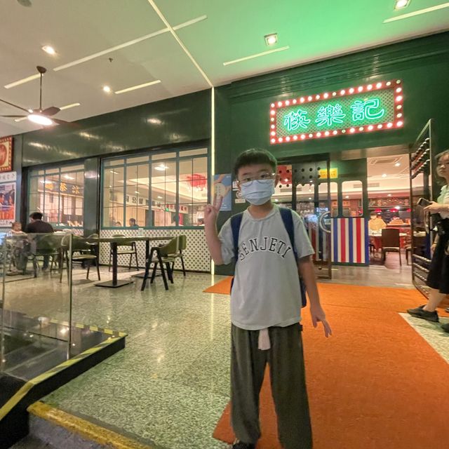 深圳嘢食又平又好食！推介芝麻雞、韓燒、牛肉餅、冰糖葫蘆