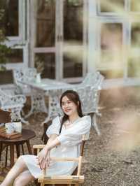 Slōlē  โชคชัย4 คาเฟ่มินิมอลวินเทจ
