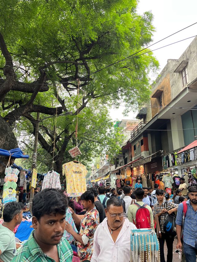 Sarojini, affordable local market in Delhi