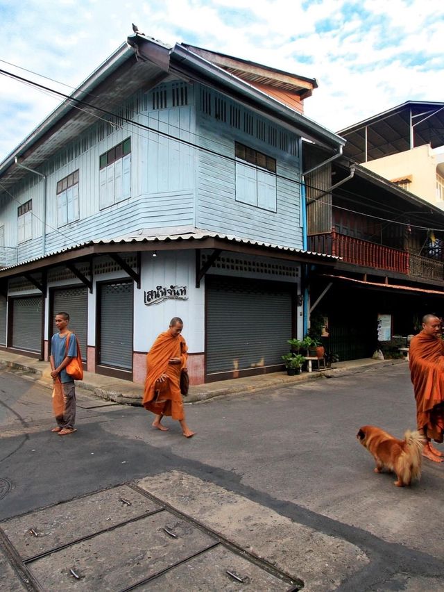  ชุมชนริมน้ำจันทบูร (จันทบุรี)